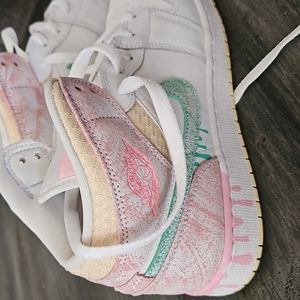 Air Jordan 1 Mid SE GS 'Ice Cream' DD1666-100 Youth 6.5/Women's 8